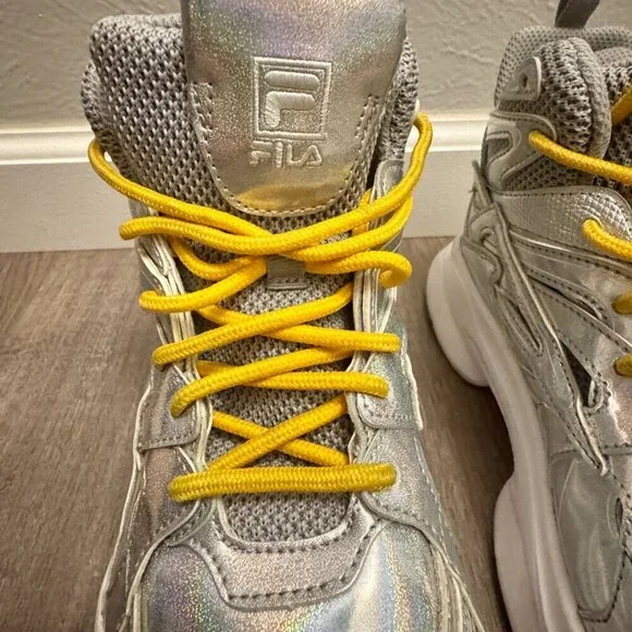 FILA Women’s Chunky Sneakers | 7.5 | Silver Holographic | Vibram Sole - Picture 3 of 8